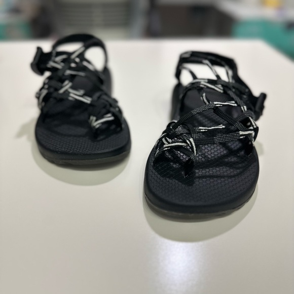 Chaco ZX/3 classic triple strapped size 7 black and white - Picture 3 of 9